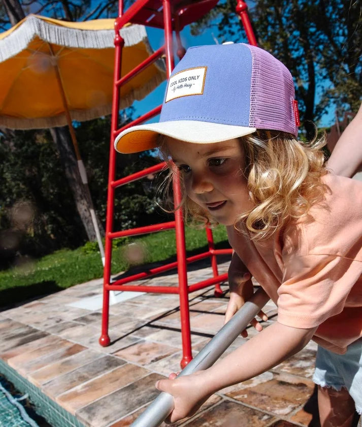 Hello Hossy Mini Iris Cap