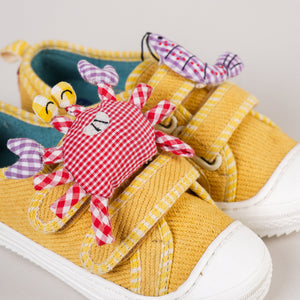 Choose Kind Lemur Coral Crew kids' shoes