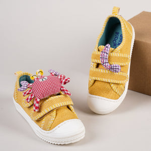 Choose Kind Lemur Coral Crew kids' shoes